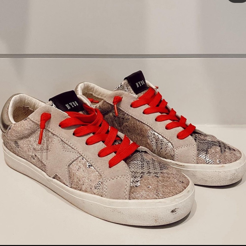 Steve Madden multi-texture star sneakers